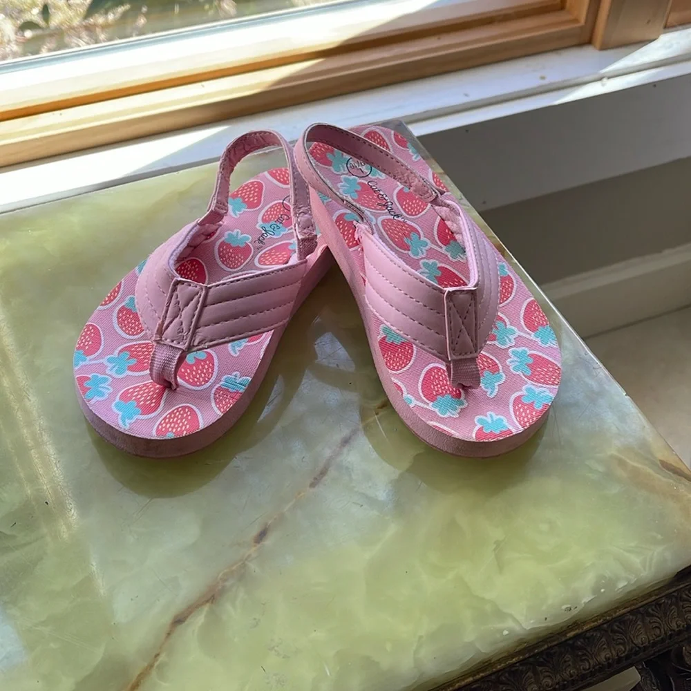 Cat & Jack Ash Flip Flop Sandals Pink strawberry, Sprinkle Unicorn L 9/10